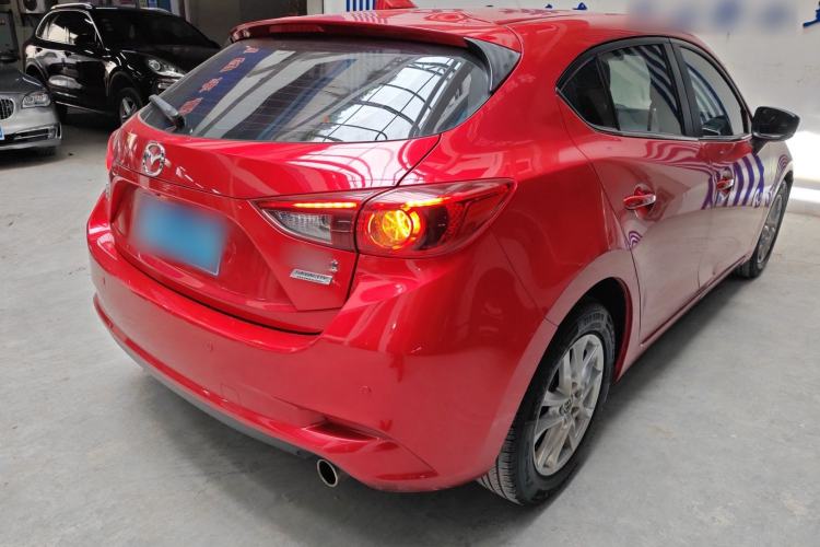 Used Mazda Mazda 3 Axela 2017 Hatchback 1.5L Automatic Luxury Model Emission Standard China V