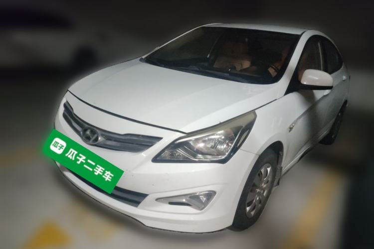 Used Hyundai Verna (older generation) 2014 1.4L Manual Smart GLS Trim