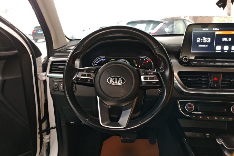 Used Kia Sportage R 2019 2.0L Automatic Smart Luxury Edition Steering Wheel