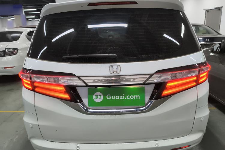 Used Honda Odyssey 2015 Revised 2.4L Luxury Edition Rear