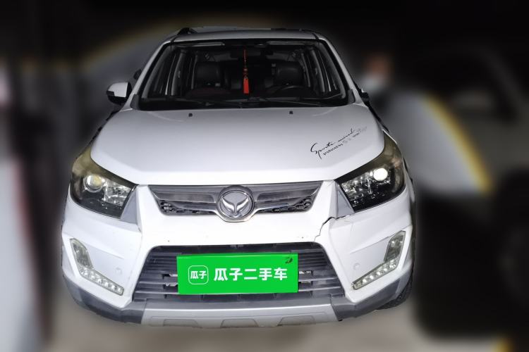 Used HYOSOW S3 2014 1.8L Prestige Version China IV Emission Standard Front