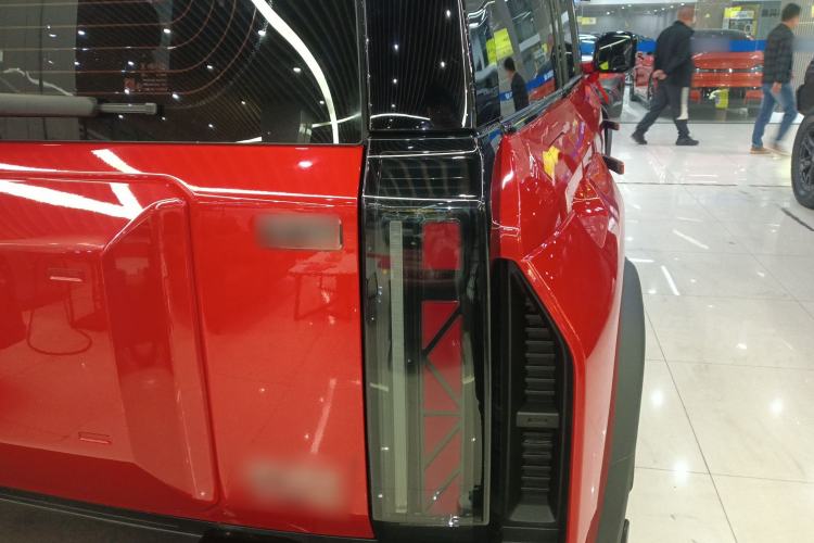 Used iCAR 03T 2024 501km Four-wheel Drive Long-Range Version Right Rear Taillight