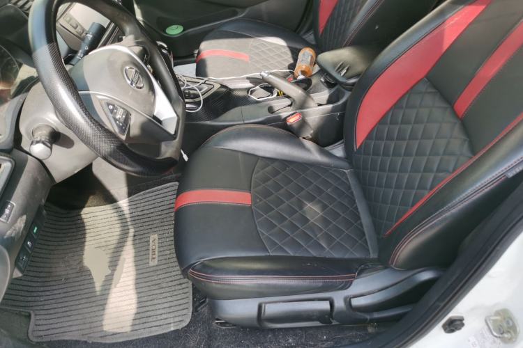 Used Nissan Lannia 2016 1.6L CVT Smart Cool Edition Left Front Seat