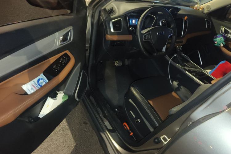 Used Geely Auto Vision X6 2018 1.4T CVT 4G Connected Flagship Edition
