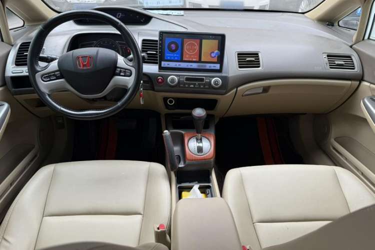 Used CIIMO CIIMO 2012 1.8L Automatic