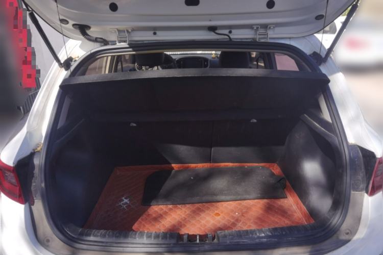 Used Kia kx1 Stonic 2019 1.4L Automatic Fun Edition China VI Trunk