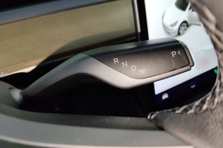 Used Tesla Model Y 2021 Standard Range Rear-Wheel Drive Version
