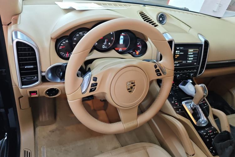 Used Porsche Cayenne 2011 Cayenne 3.0T Steering Wheel