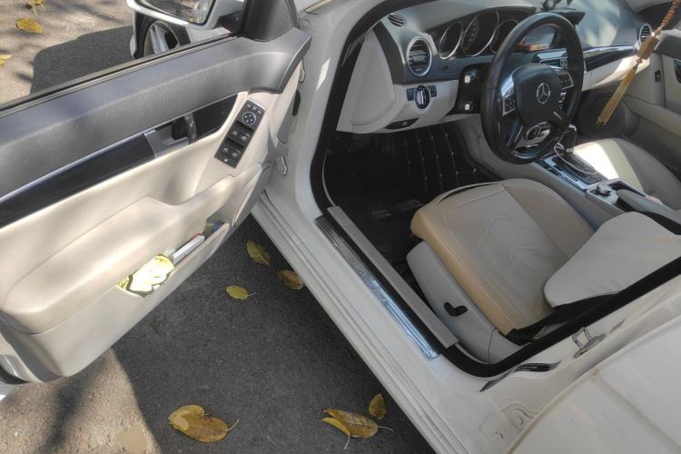 Used Mercedes-Benz C-Class 2013 C 180 Classic Grand Edition