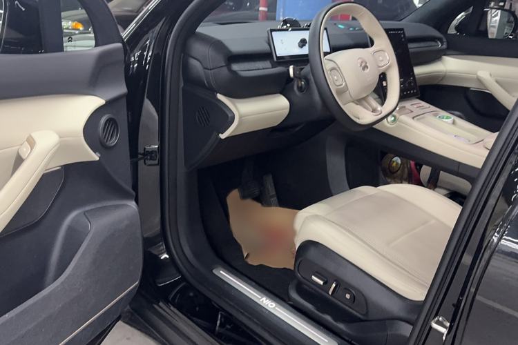 Used Nio ES6 2024 75 kWh
