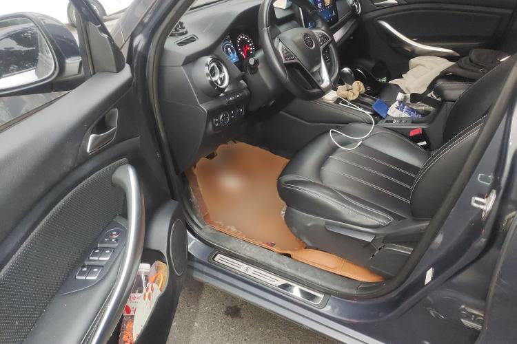 Used BYD Song 2019 1.5TI Automatic Smart Connect Luxurious Edition Driver Seat