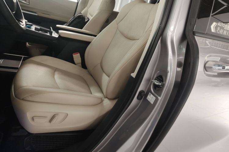 Used Toyota Sienna 2021 2.5L Hybrid Premium Edition
