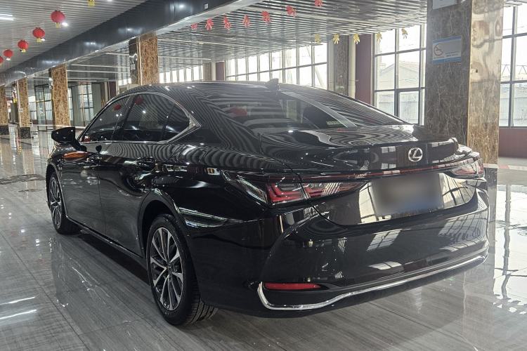 Used Lexus ES 2025 200 Premium Edition
