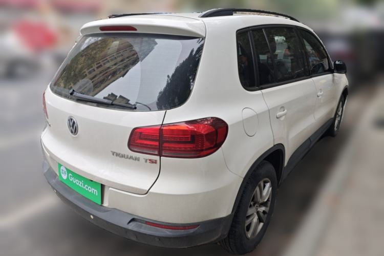 Used Volkswagen Tiguan 2015 1.8TSI Automatic Two-Wheel Drive Trend Edition Rear Right 45 Deg