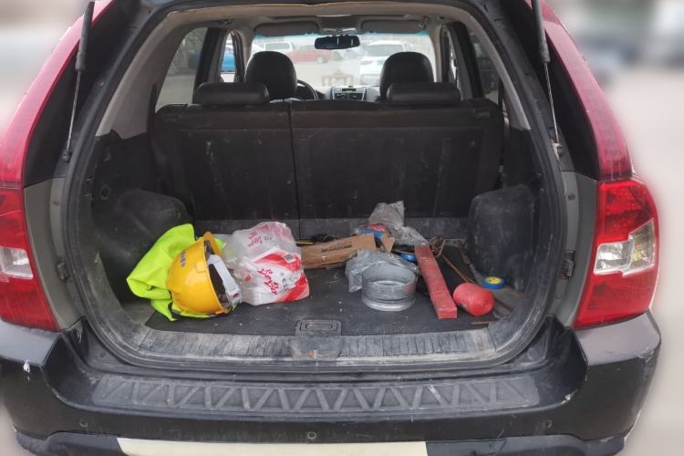 Used Kia Sportage 2011 2.0L Manual Two-Wheel-Drive GLS Trunk