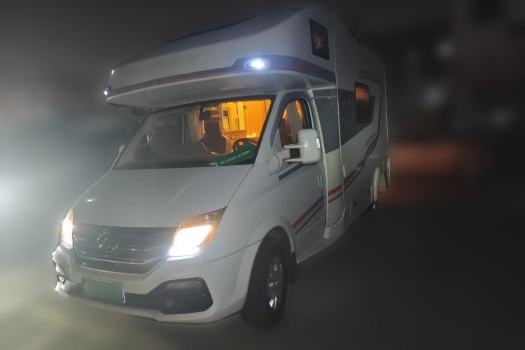 Used SAIC MAXUS V80 RV Dashing V80 RV, 2018 model, 2.5L turbo, automatic transmission, 6 seats