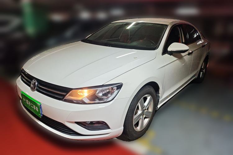 Used Volkswagen Lamando 2015 230TSI Manual Trend Edition
