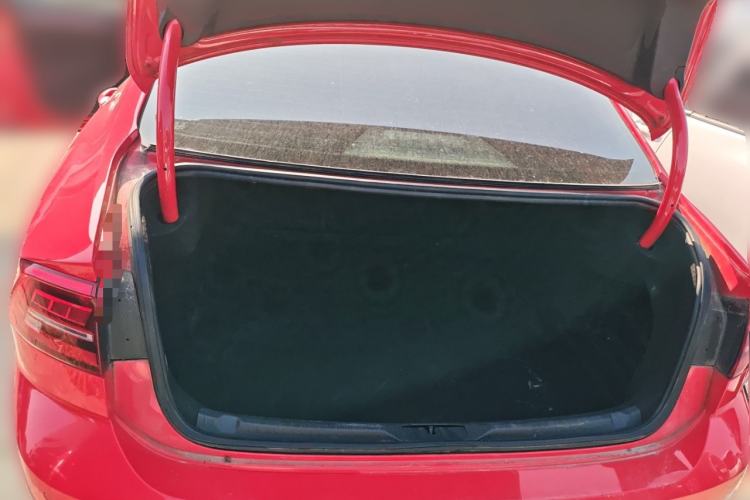 Used Volkswagen Lamando 2019 280TSI DSG Comfort Edition China VI standard Trunk