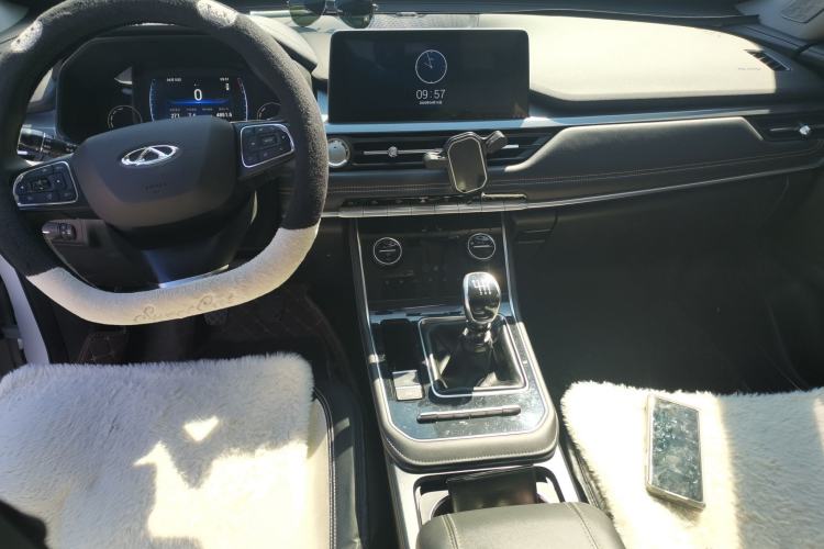 Used Chery Tiggo 8 2024 Honor Edition 230TCI Manual Advanced Version 5 Seats Center Console