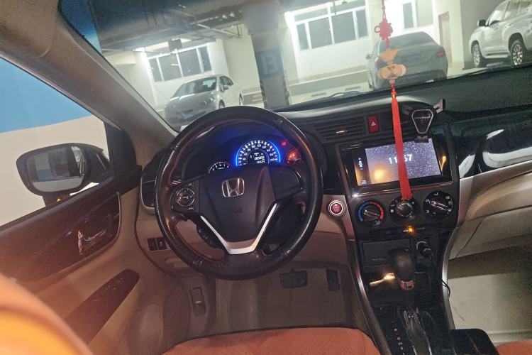 Used Honda Crider 2013 1.8L automatic luxury edition