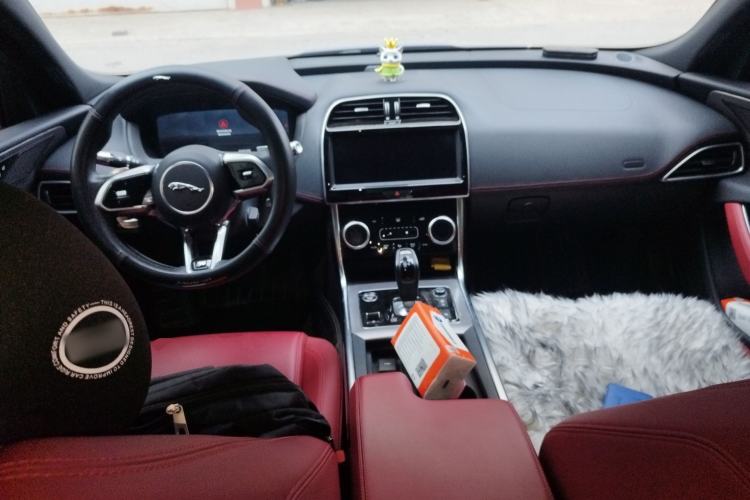 Used Jaguar XEL 2021 2.0T 250 PS R-DYNAMIC S Advanced Sport Edition Center Console