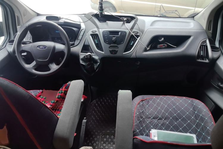 Used Ford Transit 2017 2.0T Diesel Multi-Purpose Commercial Vehicle Mid-Drive Mid-Roof China IV Standard