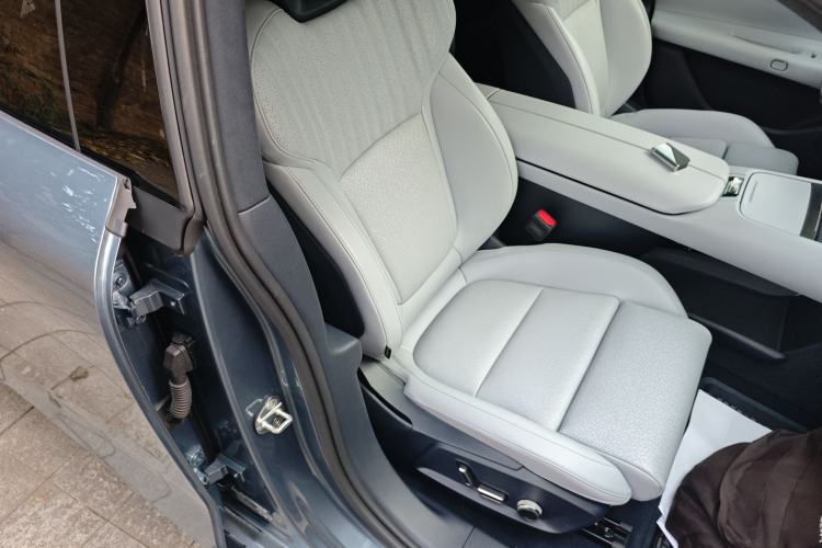 Used Lynk & Co Z10 2025 95 kWh 702 km All-Wheel Drive Intelligent Driving Ultra
