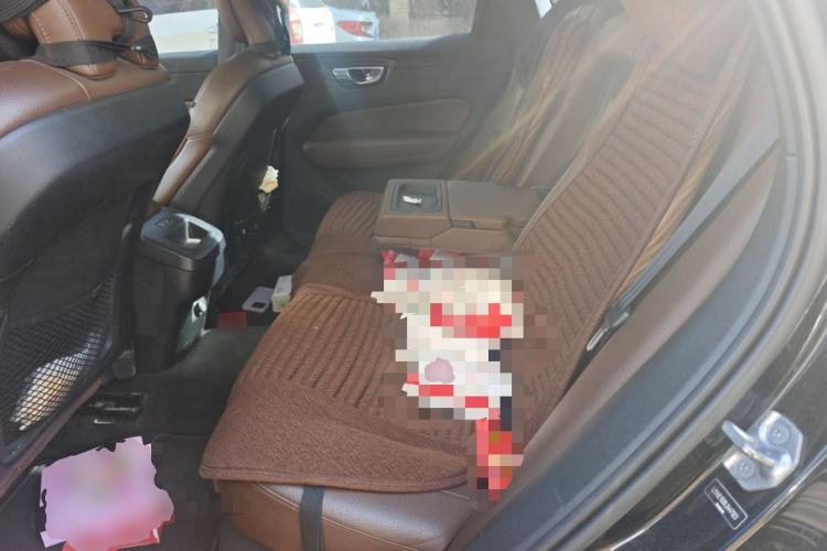 Used Volvo XC60 2019 T5 4x4 Smart Edition China VI Standard