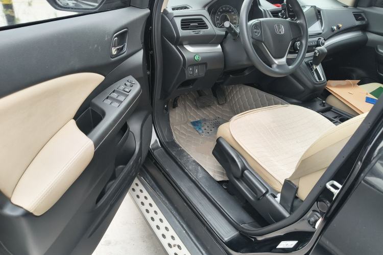 Used Honda CR-V 2016 2.0L Two-Wheel Drive Classic Edition Driver Seat