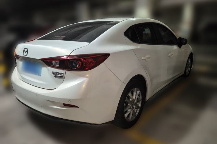 Used Mazda 3 Axela 2017 Sedan 1.5L Automatic Comfort Model Emission Standard China V

