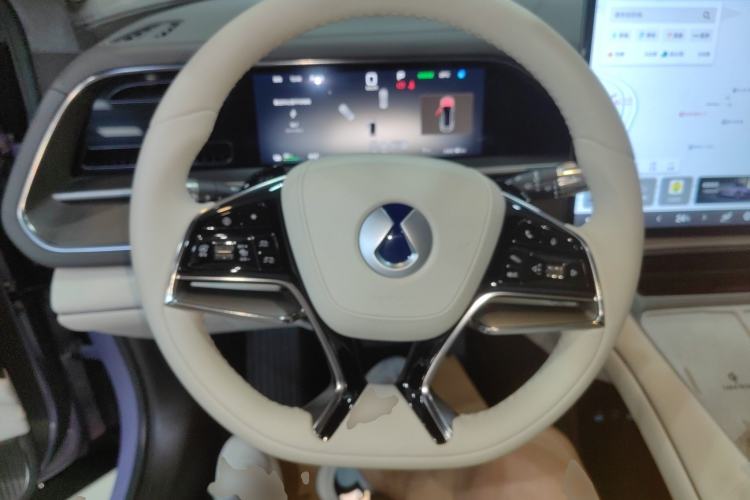 Used Denza N7 2025 702 Intelligent Driving Dual-Laser Luxury Edition Steering Wheel
