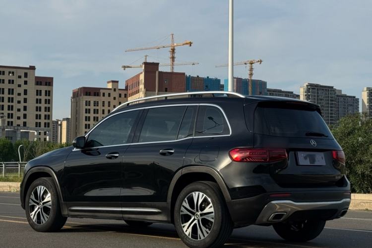 Used Mercedes-Benz GLB 2024 GLB 220 Dynamic Edition Exterior 3