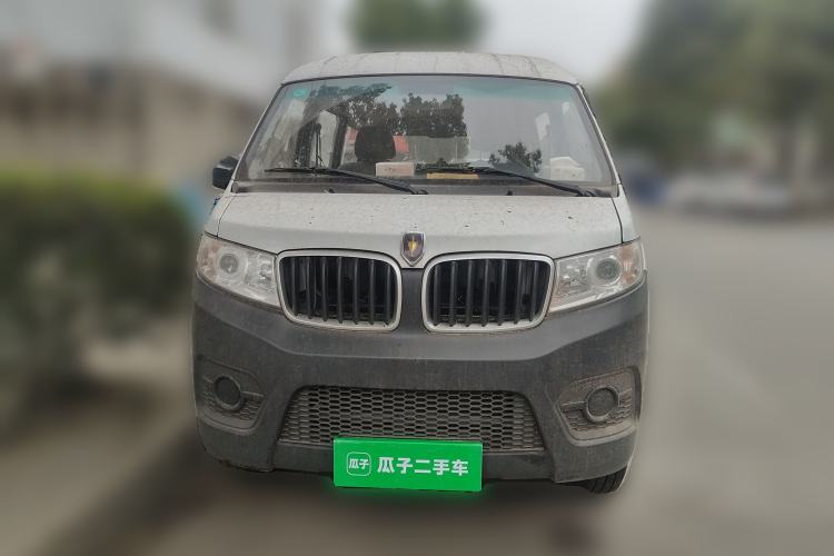 Used Jinbei Hiace X30 2024 1.5L Champion Edition Passenger Vehicle 5/6/7 Seats
