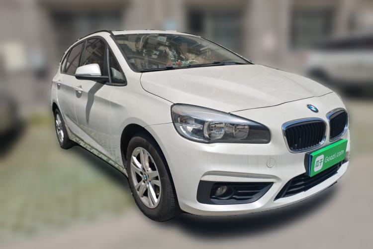 Used BMW 2 Series Active Tourer 2015 218i Leading Model Front Right 45 Deg