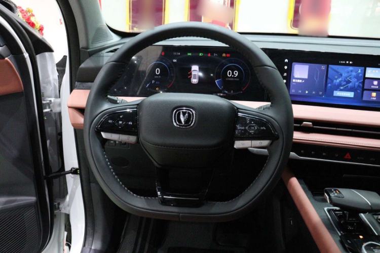 Used Changan CS75 PLUS 2025 Model, 3rd Generation Champion Edition 1.5T Jinghang Version
