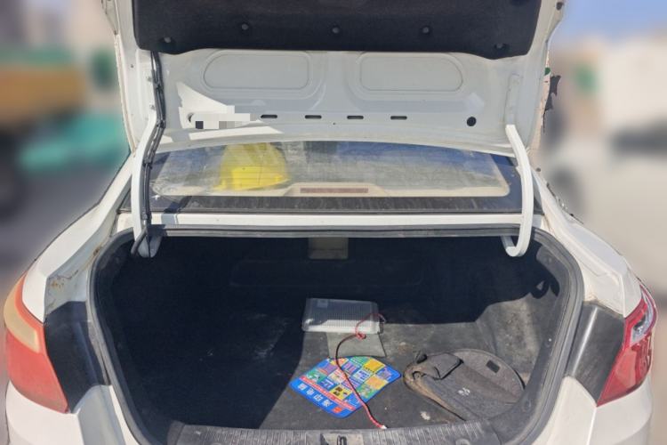 Used CHANGAN Eado 2014 1.6L Automatic Luxury Model Trunk