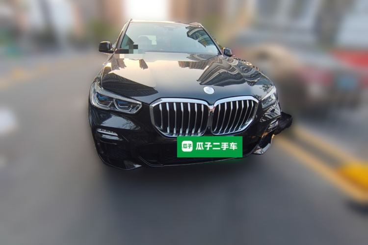 Used BMW X5 2021 xDrive40i Luxury Model with M Sport Package
