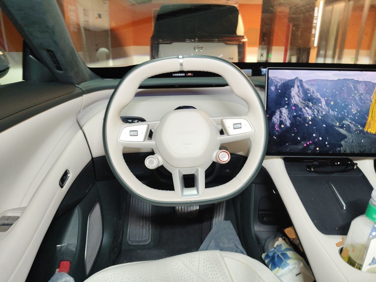 Xiaomi Auto YU7 2025 Ultra-Long Range High-Performance All-Wheel-Drive Max Edition — снимка 10