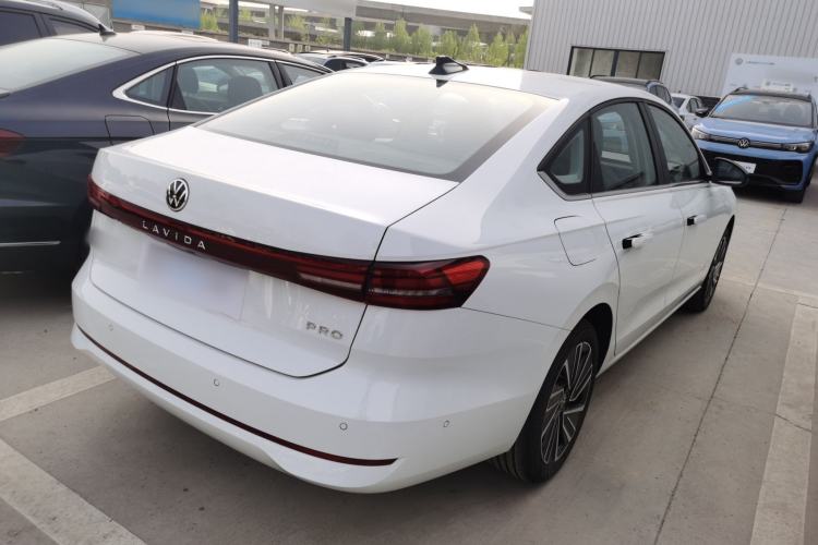 Used Volkswagen Lavida 2026 Pro 300TSI Starry Zhi Yi Edition Rear Right 45 Deg
