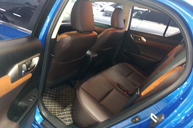 Used Lexus CT 2017 CT200h Comfort Edition Monochrome China V Standard