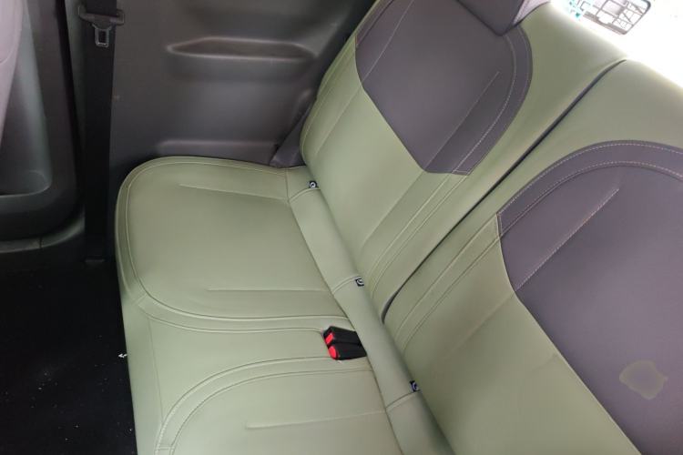 Used Geely Galaxy Panda 2024 200km Panda Rider Left Rear Seat