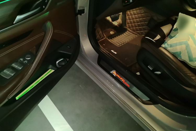 Used BMW 5 Series 2018 Revised Version 530Li Leading Edition Luxury Package
