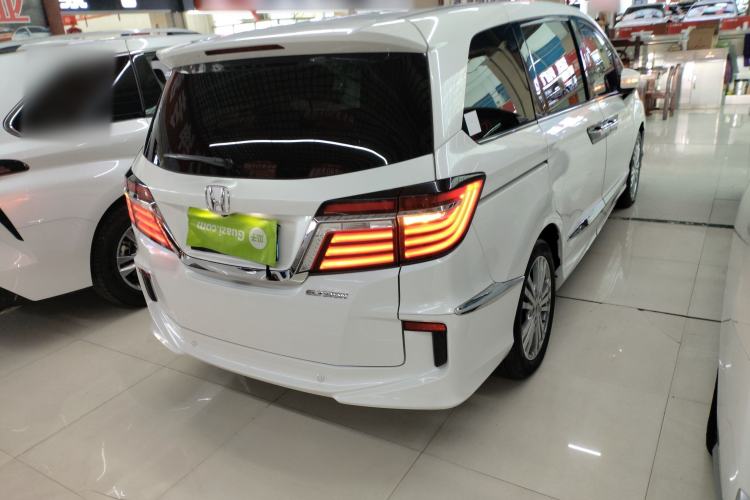 Used Honda Elysion 2016 2.4L Luxury Edition
