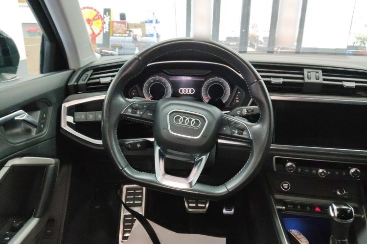 Used Audi Q3 2022 40 TFSI Fashion Dynamic Model