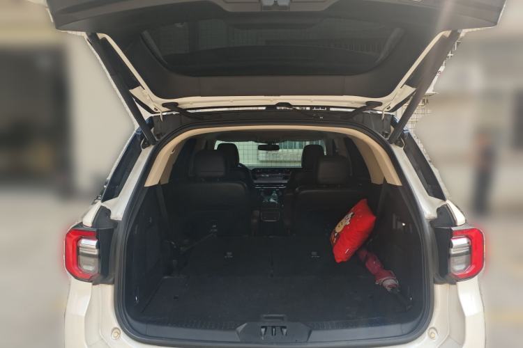 Used Ford Explorer 2023 EcoBoost 285 Four-Wheel Drive Titanium Edition 6 Seats