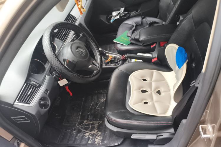 Used Volkswagen Bora 2014 1.6L Automatic Fashion Model Left Front Seat