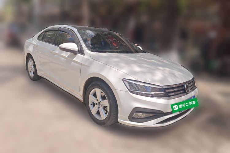 Used Volkswagen Lamando 2019 230TSI DSG Vision Edition China V Standard Front Right 45 Deg