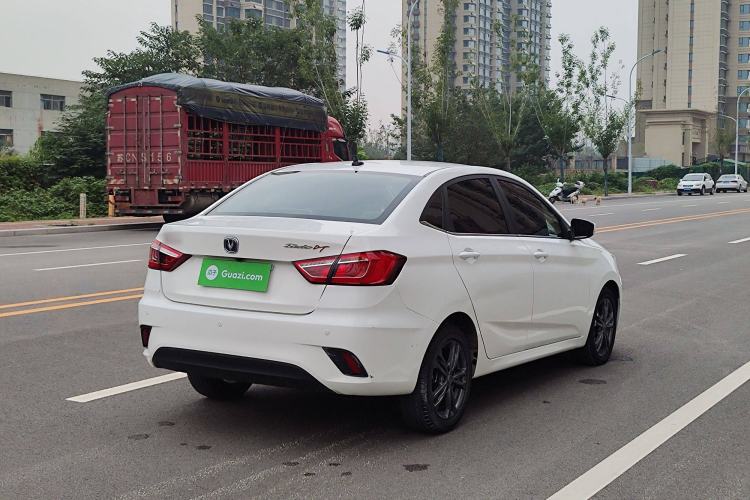 Used CHANGAN Eado DT 2019 1.6L Automatic Smart Enjoyment Model China VI Standard Exterior 4