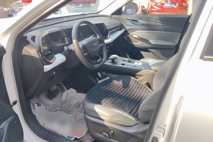 Used CHANGAN OSHAN X5 PLUS 2023 1.5T DCT Smart & Fun AI Edition
