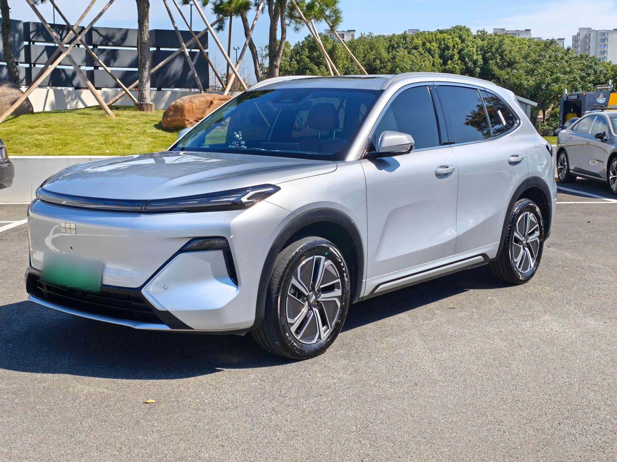 Geely Galaxy Xingjian 7 EM-i 2025 120km Exploration+ Version — снимка 12